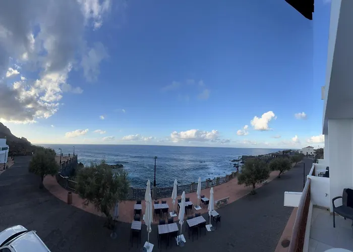 Apartamentos La Fajana